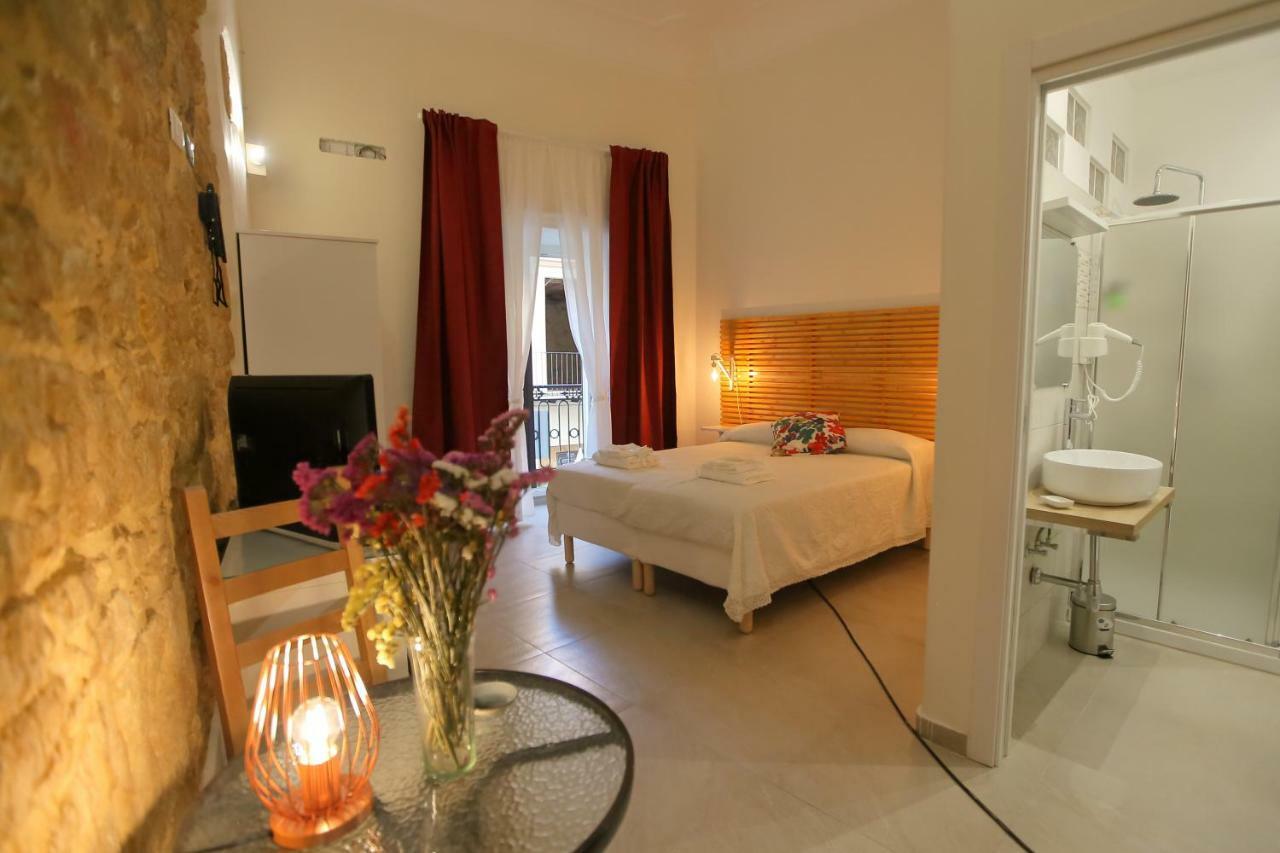 B&B Casa 'A Foglia 칼타니세타 외부 사진